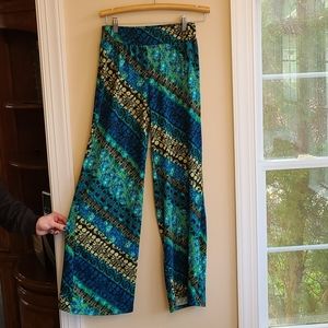 Stretchy Blue Pattern Gaucho Pants